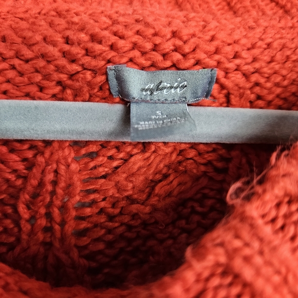 Aerie Red Cable Knit Chunky Sweater S - Picture 4 of 4